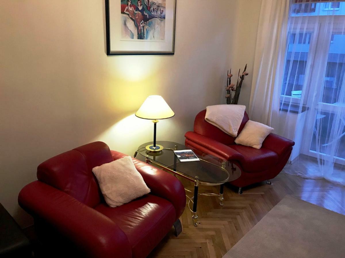 Apartament "Cleopatra 5" Przy Rynku Z Parkingiem, Faktury Vat Apartment Kielce Exterior photo