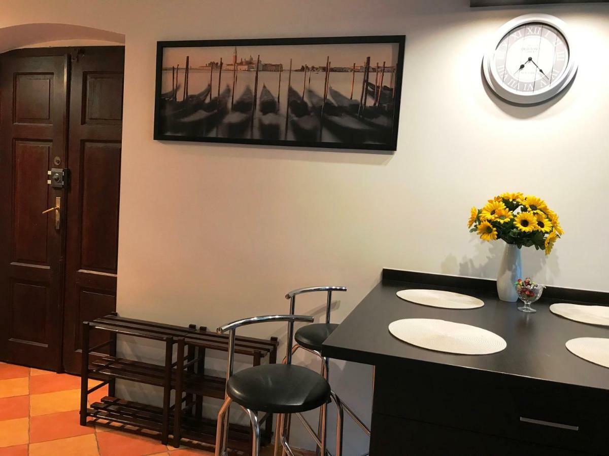 Apartament "Cleopatra 5" Przy Rynku Z Parkingiem, Faktury Vat Apartment Kielce Exterior photo